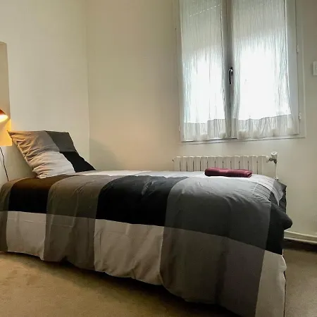 Le Marais Vue Et Metro Ligne 1, 11 Et Rer A, B Apartment
